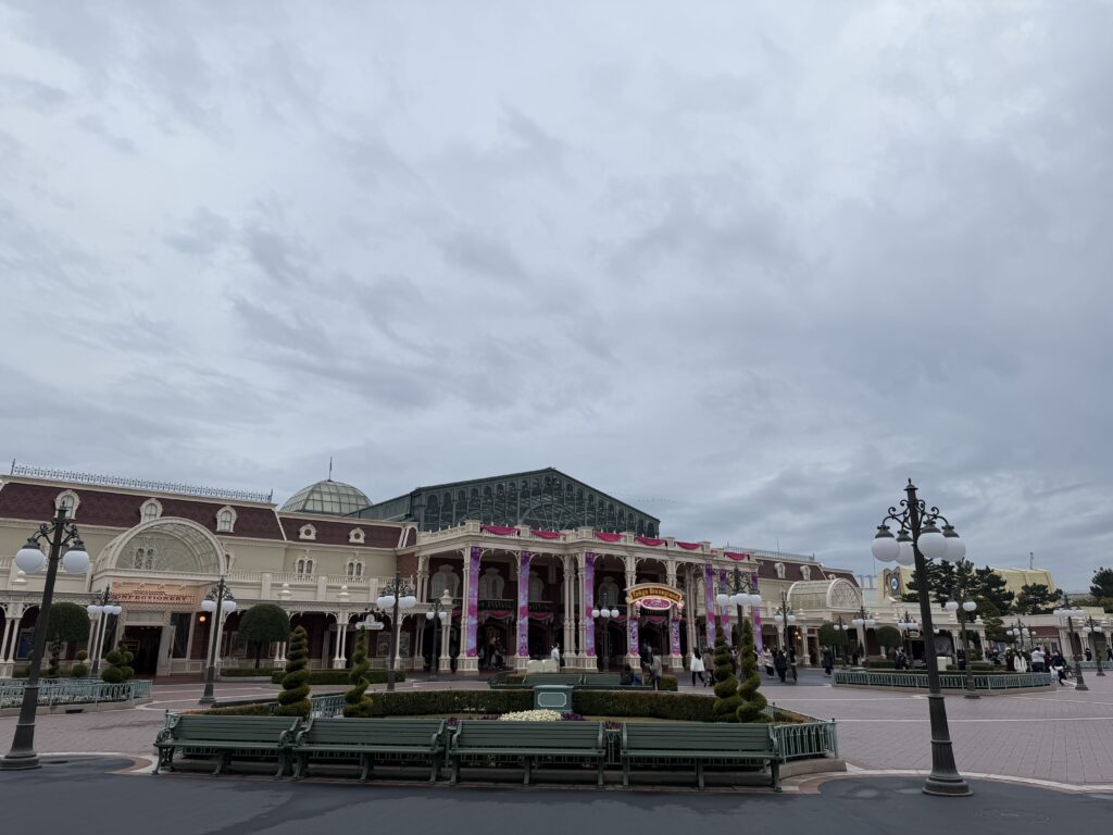 帰り際に見た東京ディズニーランド写真